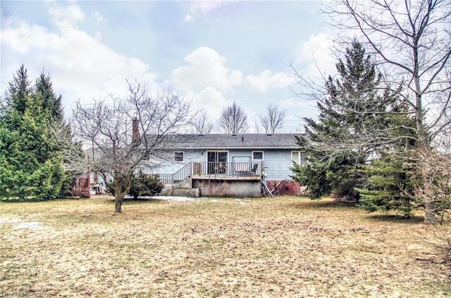 7700 9 County Road, House detached with 3 bedrooms, 2 bathrooms and 5 parking in Clearview ON | Image 3