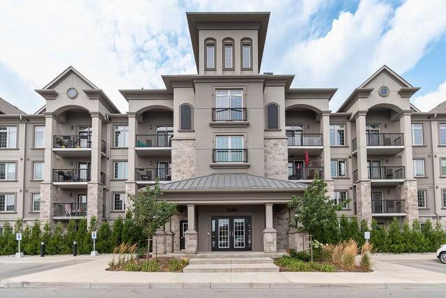 205 - 1460 Main St E, Condo with 2 bedrooms, 2 bathrooms and 1 parking in Milton ON | Image 1