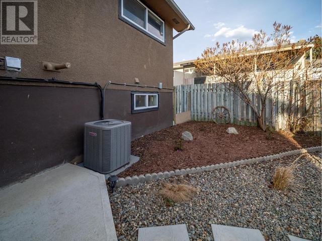 2631 Ayr Place, House detached with 4 bedrooms, 2 bathrooms and null parking in Kamloops BC | Image 52