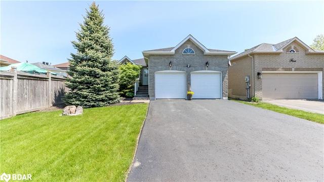 7 Palmer Drive, House detached with 3 bedrooms, 2 bathrooms and 4 parking in Barrie ON | Image 1