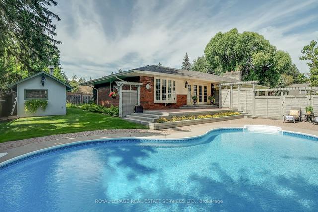 1123 Lakeshore Rd E, House detached with 2 bedrooms, 3 bathrooms and 8 parking in Oakville ON | Image 29