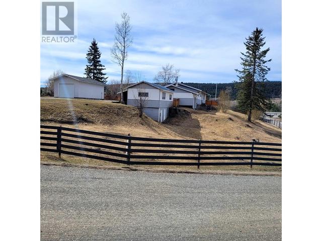 6101 Reita Crescent, House detached with 3 bedrooms, 1 bathrooms and null parking in Cariboo L BC | Image 34