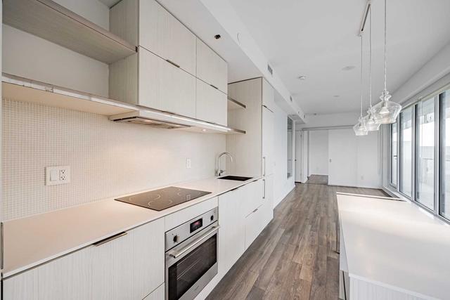 2209 - 197 Yonge St, Condo with 3 bedrooms, 2 bathrooms and 1 parking in Toronto ON | Image 30