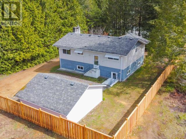 5201 Manson Ave, House detached with 3 bedrooms, 1 bathrooms and null parking in Powell River BC | Image 25