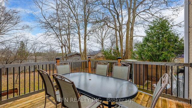 60 Elise Terr, House semidetached with 3 bedrooms, 3 bathrooms and 4 parking in Toronto ON | Image 10