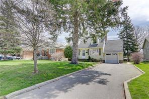 24 Kingswood Rd, House detached with 3 bedrooms, 1 bathrooms and 3 parking in Oakville ON | Image 1