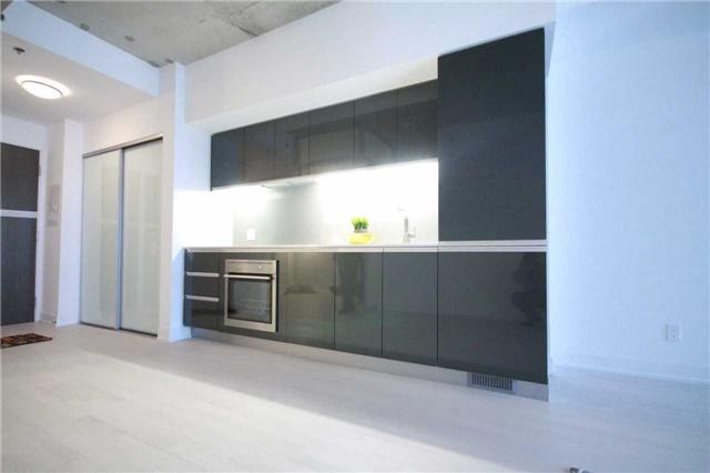 517 - 20 Gladstone Ave, Condo with 2 bedrooms, 2 bathrooms and 1 parking in Toronto ON | Image 2