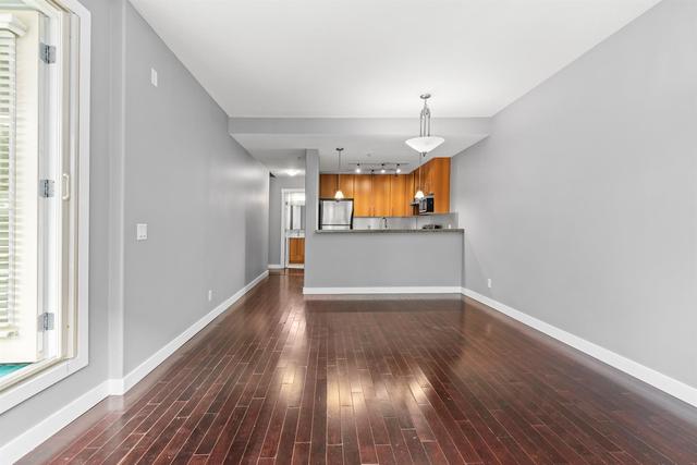 201 - 1000 Centre Avenue Ne, Condo with 2 bedrooms, 2 bathrooms and 1 parking in Calgary AB | Image 6