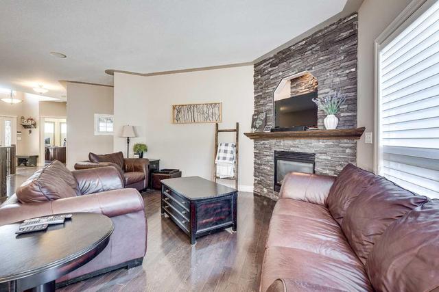 108 Allwright Close, House detached with 4 bedrooms, 3 bathrooms and 4 parking in Red Deer AB | Image 9