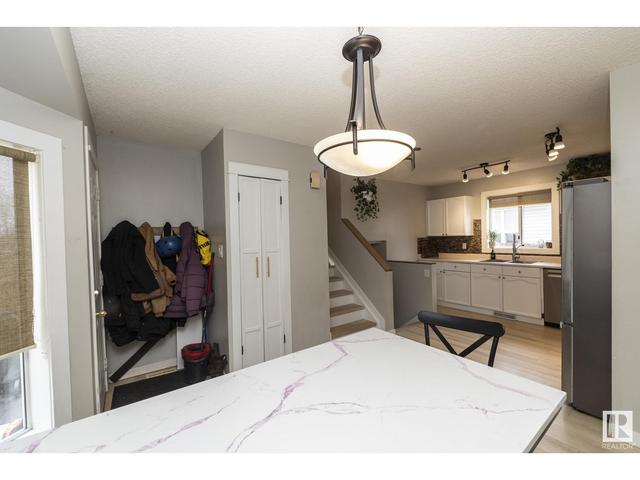 4012 53 St, House detached with 4 bedrooms, 2 bathrooms and null parking in Gibbons AB | Image 10