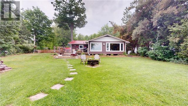 106 Cannards Lane, House detached with 3 bedrooms, 1 bathrooms and null parking in Central Manitoulin ON | Image 2