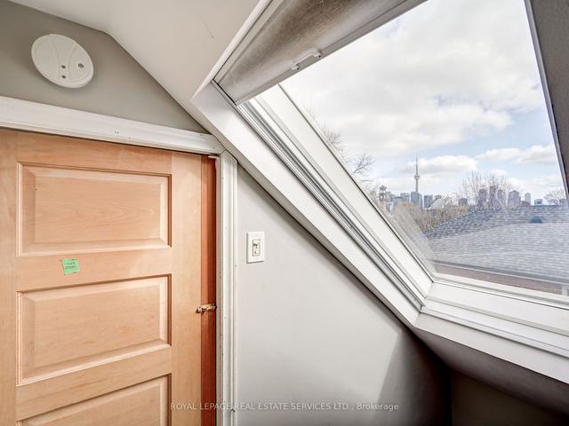 121 Lippincott St, House semidetached with 3 bedrooms, 2 bathrooms and 1 parking in Toronto ON | Image 21
