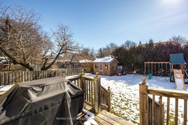 61 Verwood Ave, House detached with 4 bedrooms, 4 bathrooms and 3 parking in Toronto ON | Image 19