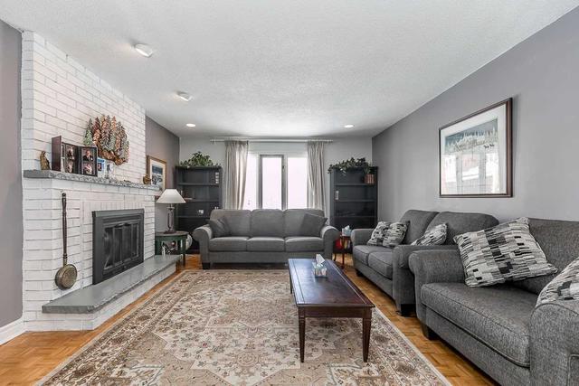 863 Filiberto Pl, House detached with 4 bedrooms, 4 bathrooms and 6 parking in Newmarket ON | Image 4