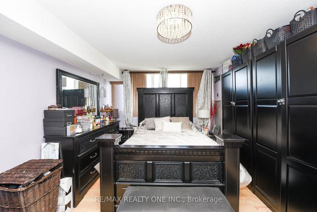 sph11 - 3695 Kaneff Cres, Condo with 2 bedrooms, 2 bathrooms and 2 parking in Mississauga ON | Image 14