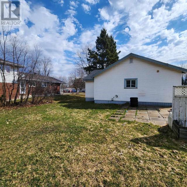 385 Whitney Ave, House detached with 2 bedrooms, 1 bathrooms and null parking in Sault Ste. Marie ON | Image 21
