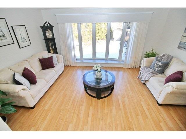 730 Roseheath Dr, House detached with 3 bedrooms, 2 bathrooms and 5 parking in Milton ON | Image 3