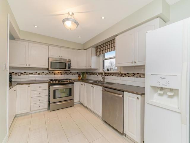 7340 Copenhagen Unit 17 Rd, Townhouse with 3 bedrooms, 2 bathrooms and 1 parking in Mississauga ON | Image 8