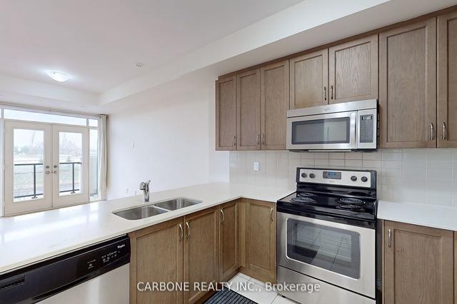 10 - 9621 Jane St, Townhouse with 2 bedrooms, 2 bathrooms and 1 parking in Vaughan ON | Image 2