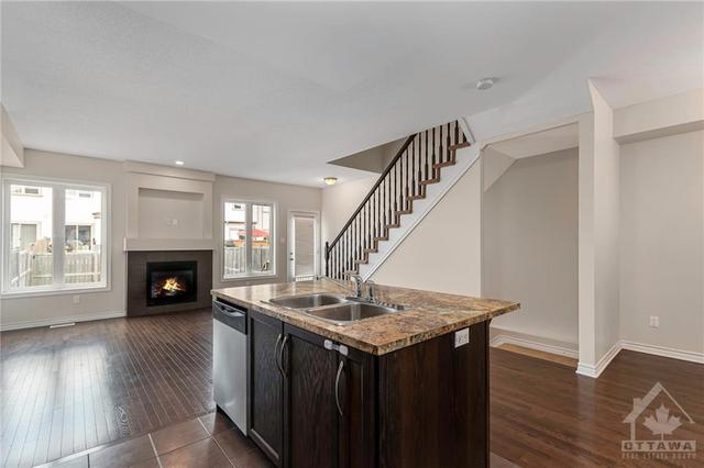 2218 Nantes Street, Townhouse with 3 bedrooms, 3 bathrooms and 3 parking in Ottawa ON | Image 13
