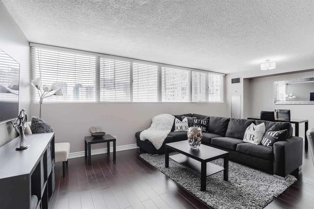 1507 - 3700 Kaneff Cres, Condo with 2 bedrooms, 2 bathrooms and 1 parking in Mississauga ON | Image 5