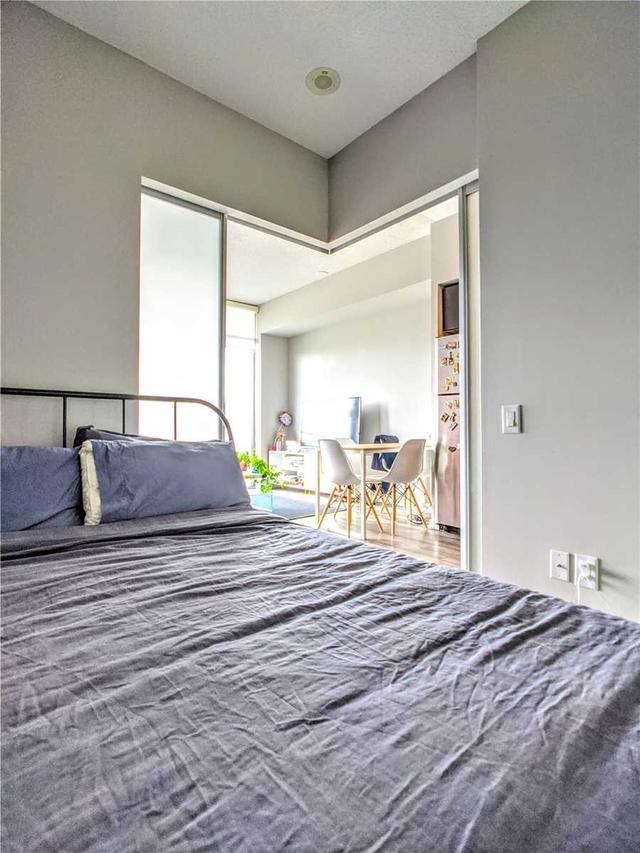307 - 105 The Queensway St, Condo with 1 bedrooms, 1 bathrooms and 0 parking in Toronto ON | Image 5