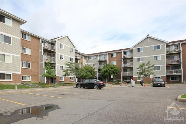 112 - 270 Brittany Drive, Condo with 1 bedrooms, 1 bathrooms and null parking in Ottawa ON | Image 2