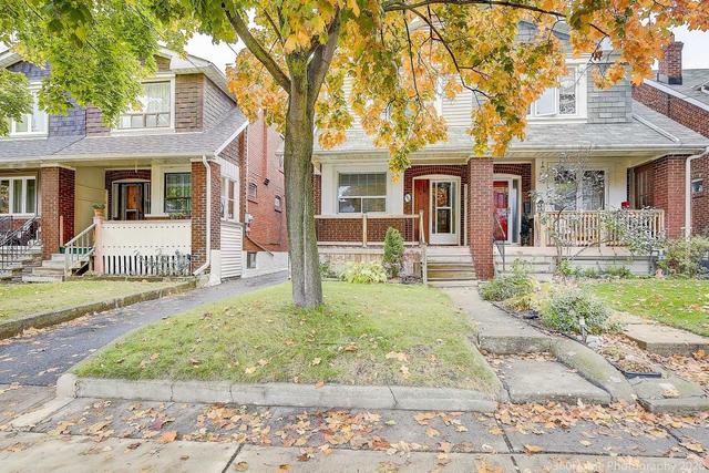 464 Milverton Blvd, House semidetached with 3 bedrooms, 2 bathrooms and 4 parking in Toronto ON | Image 1