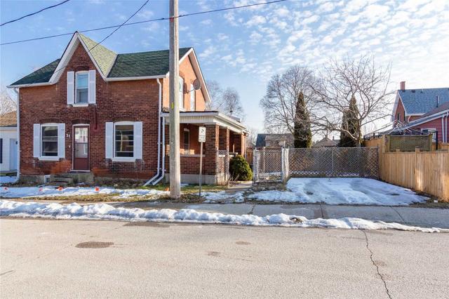 31 Edward St, House detached with 4 bedrooms, 2 bathrooms and 1 parking in Brantford ON | Image 28