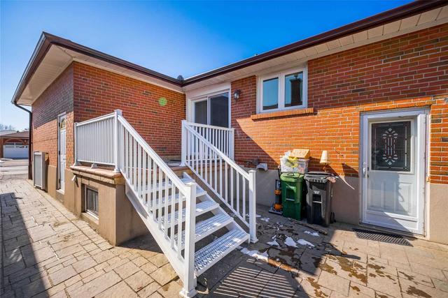 22 Bowhill Cres, House detached with 3 bedrooms, 2 bathrooms and 4 parking in Toronto ON | Image 28