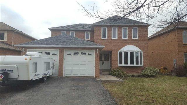 9 Cox Cres, House detached with 4 bedrooms, 3 bathrooms and 4 parking in Brampton ON | Image 1