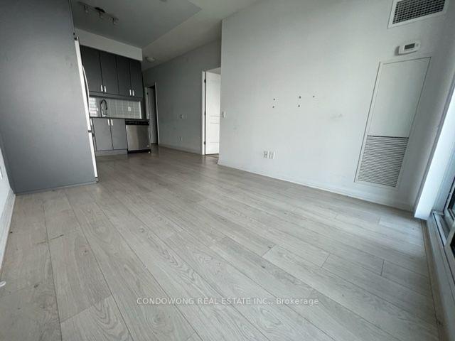 2817 - 7895 Jane St, Condo with 1 bedrooms, 2 bathrooms and 1 parking in Vaughan ON | Image 9