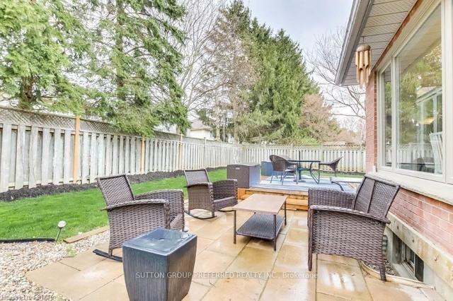 38 Bassenthwaite Cres, House detached with 3 bedrooms, 4 bathrooms and 4 parking in London ON | Image 18