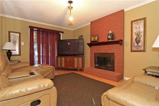 8 Trewartha Cres, House detached with 4 bedrooms, 2 bathrooms and 4 parking in Brampton ON | Image 13