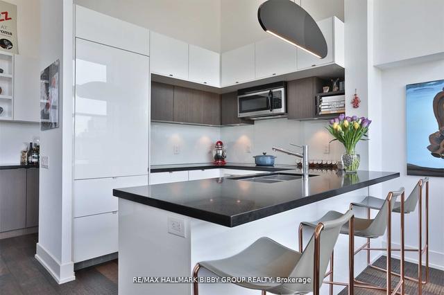 819 - 111 St Clair Ave W, Condo with 3 bedrooms, 4 bathrooms and 2 parking in Toronto ON | Image 38