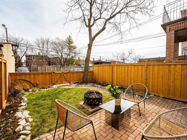 359 Westmoreland Ave N, House detached with 3 bedrooms, 2 bathrooms and 2 parking in Toronto ON | Image 25