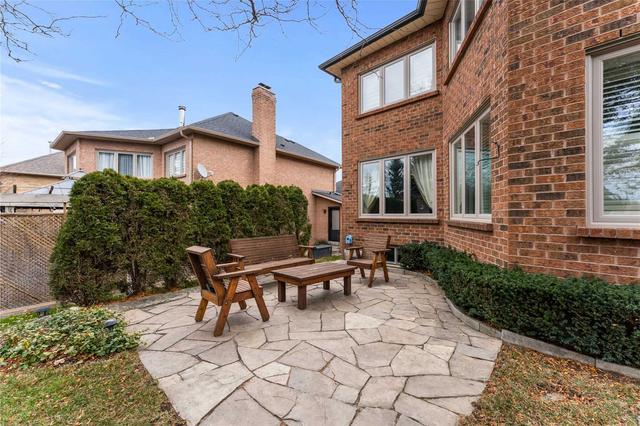 46 Chatsworth Crt, House detached with 4 bedrooms, 4 bathrooms and 12 parking in Vaughan ON | Image 30