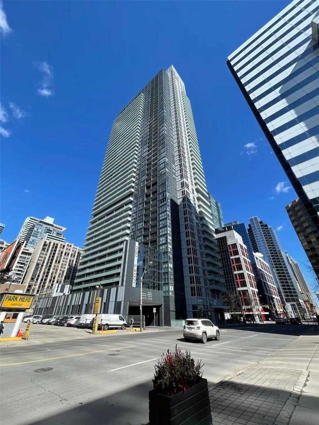 914 - 300 Front St W, Condo with 1 bedrooms, 1 bathrooms and 0 parking in Toronto ON | Image 1