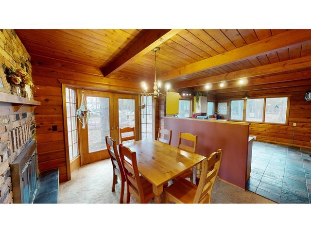 861 New Lake Road, House detached with 3 bedrooms, 3 bathrooms and null parking in East Kootenay C BC | Image 16