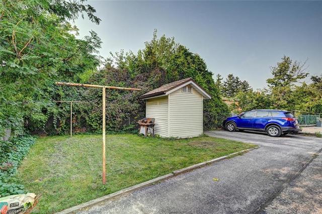 165 Rosemount Drive, House detached with 4 bedrooms, 3 bathrooms and 5 parking in Kitchener ON | Image 32