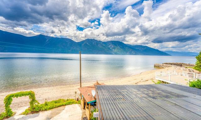 12337 Highway 3a, House detached with 4 bedrooms, 3 bathrooms and null parking in Central Kootenay A BC | Image 13