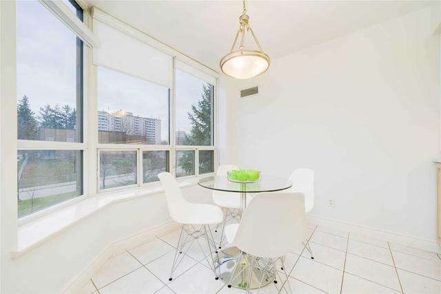 314 - 3181 Bayview Ave, Condo with 3 bedrooms, 2 bathrooms and 2 parking in Toronto ON | Image 3