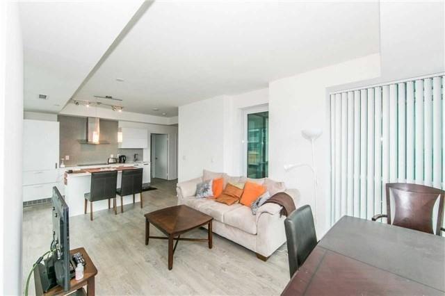 3008 - 11 Bogert Ave, Condo with 2 bedrooms, 2 bathrooms and 1 parking in Toronto ON | Image 4
