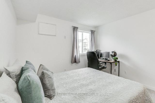 203 - 737 Deveron Cres, Condo with 2 bedrooms, 1 bathrooms and 1 parking in London ON | Image 13
