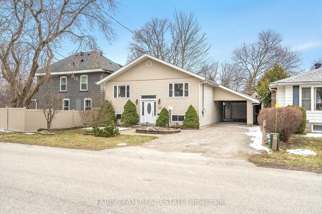 343 Arthur St, House detached with 2 bedrooms, 3 bathrooms and 6 parking in Orillia ON | Image 1
