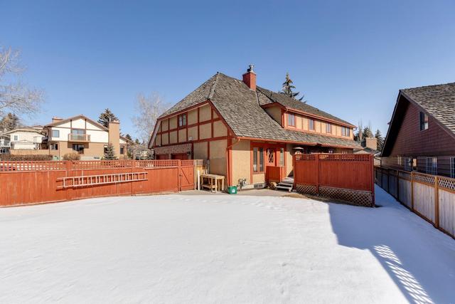 568 Coach Grove Road Sw, House detached with 5 bedrooms, 4 bathrooms and 4 parking in Calgary AB | Image 40