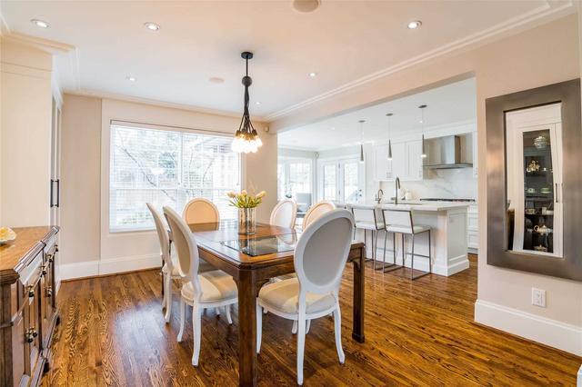 2323 Bennington Gate, House detached with 4 bedrooms, 4 bathrooms and 6 parking in Oakville ON | Image 2