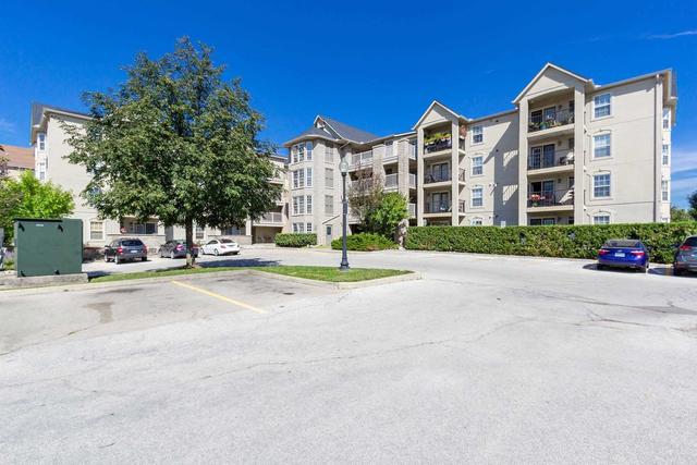 407 - 1431 Walkers Line, Condo with 1 bedrooms, 1 bathrooms and 1 parking in Burlington ON | Image 1
