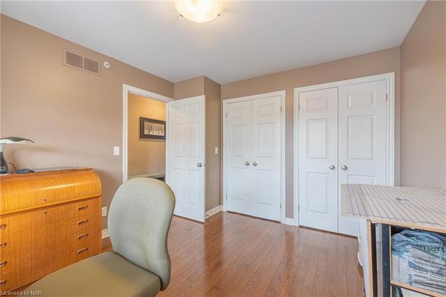 11 Corbin Street, House detached with 4 bedrooms, 2 bathrooms and 5 parking in St. Catharines ON | Image 45