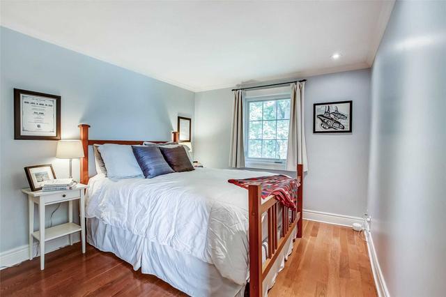 72 Gooch Ave, House semidetached with 3 bedrooms, 3 bathrooms and 2 parking in Toronto ON | Image 11